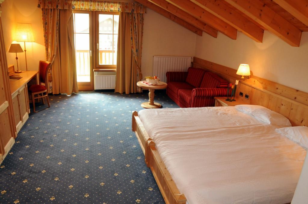 Th Corvara - Greif Hotel ภายนอก รูปภาพ